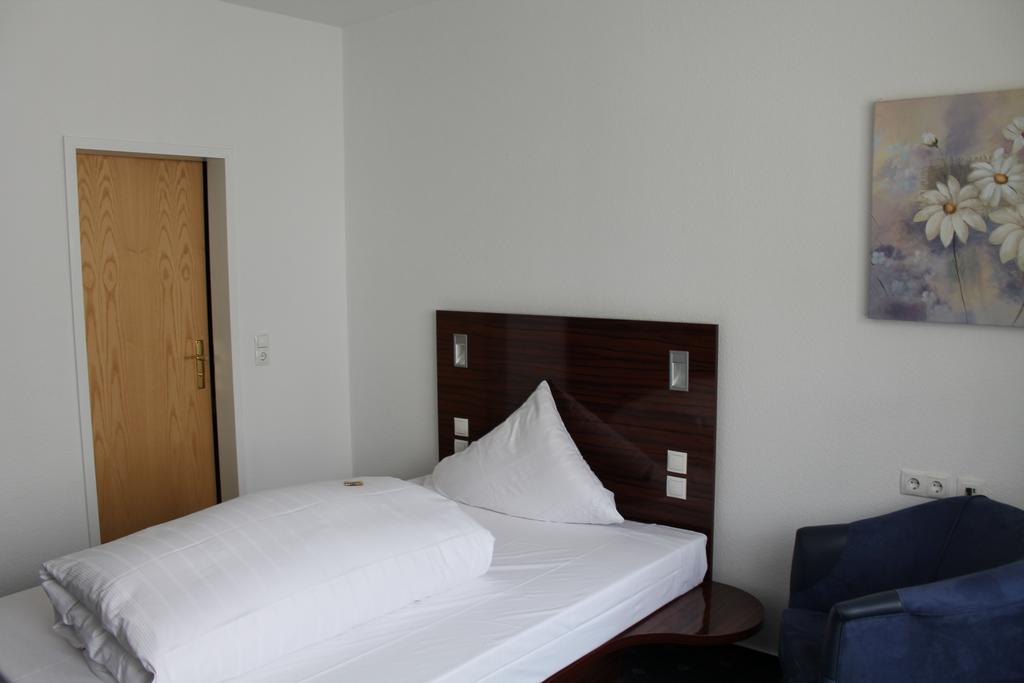 City Hotel